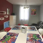Style Pop Art Avec Garage Centre Historique Apartmán