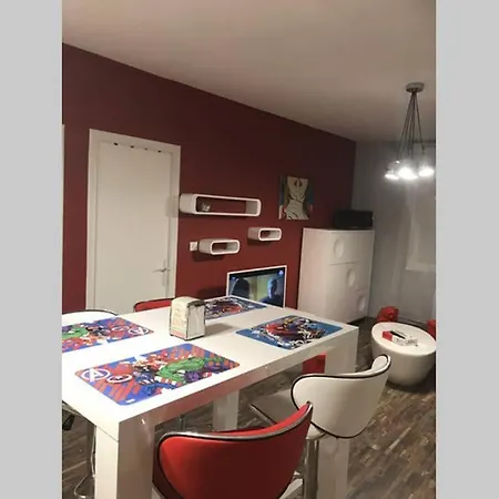 Apartment Style Pop Art Avec Garage Centre Historique *